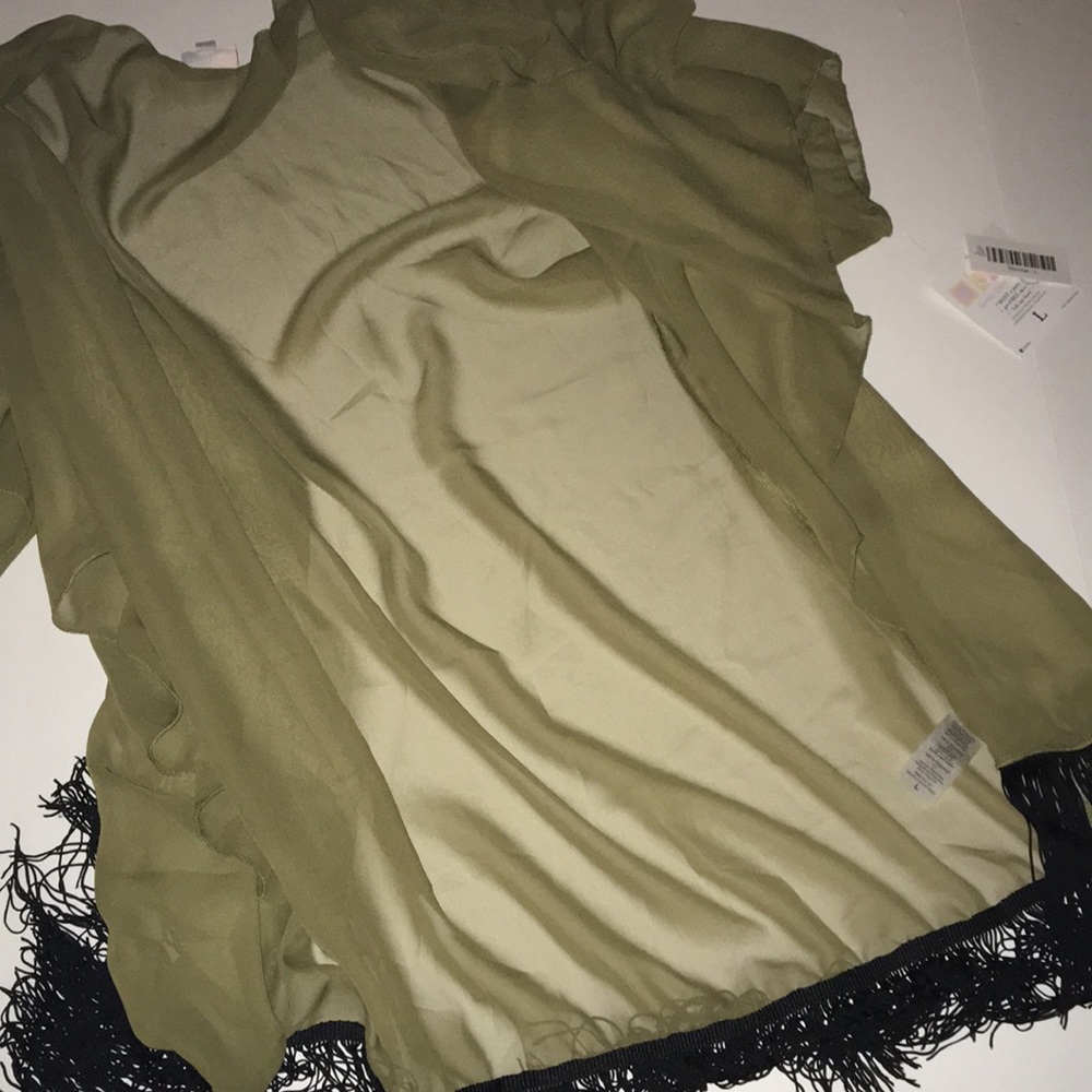 Lularoe Monroe Kimono